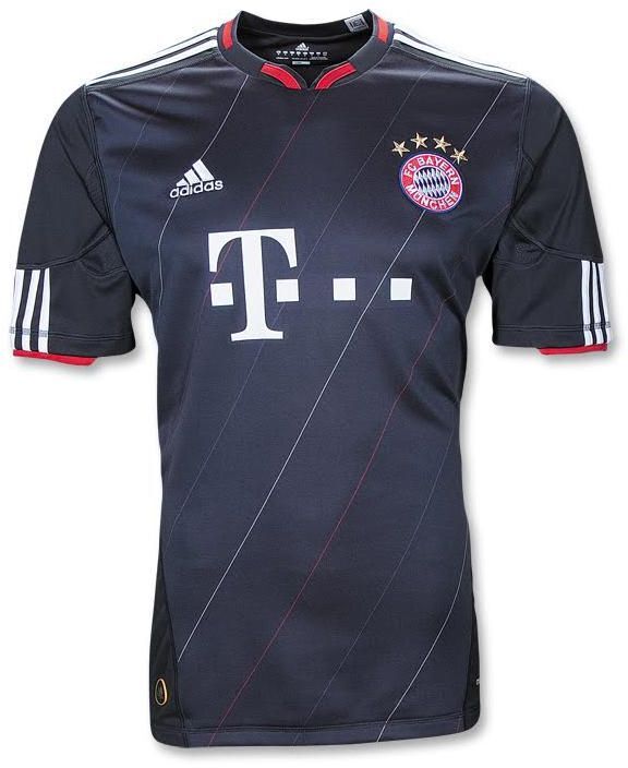 Bayern München derde shirt seizoen 2010/2011