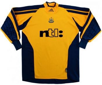 Newcastle United FC 2e keepershirt seizoen 2001/2002
